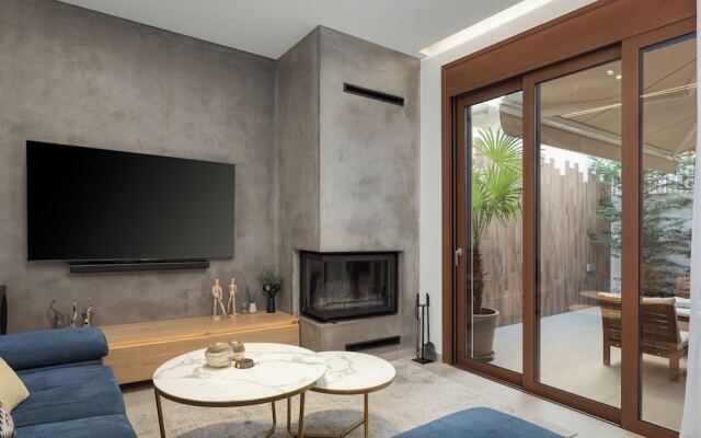 Patra Elegant Residence
