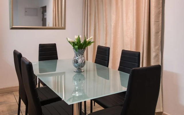 Prestige Apartment Sandton at Westpoint