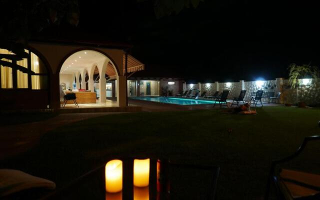Pawlonia Villa