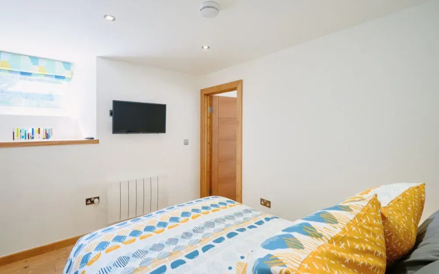 Apartment in Porthleven Near Harbour