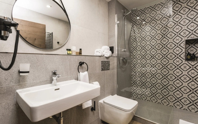 Arietes Marmont Resort