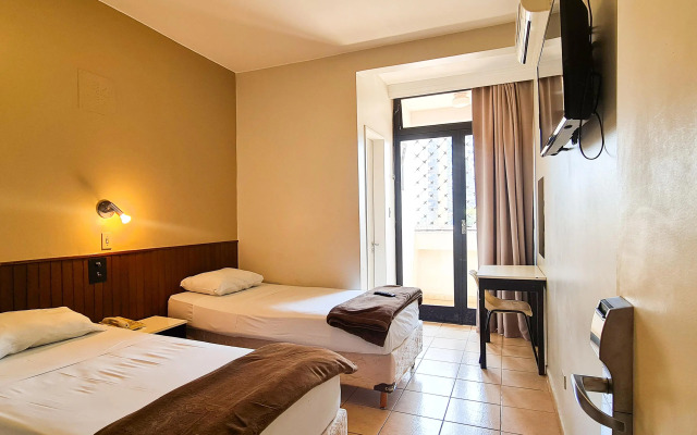 Hotel El Pilar by Bsb Inn