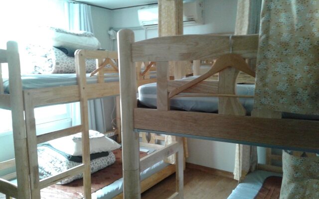 Yellow Guesthouse