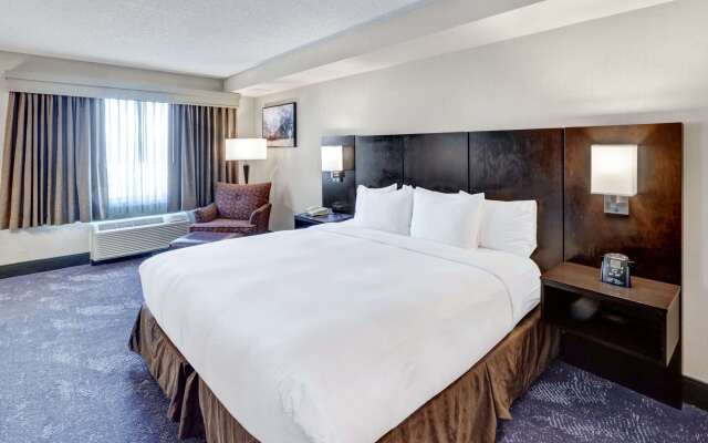 DoubleTree by Hilton Hotel Wichita Airport