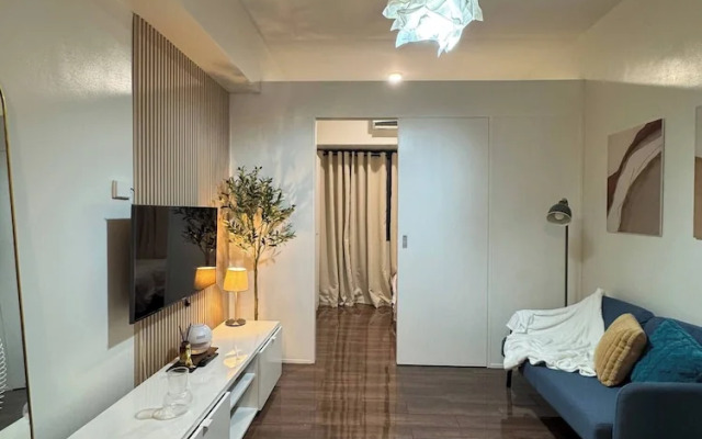 Entire Room in Makati Center With Fast Wifi