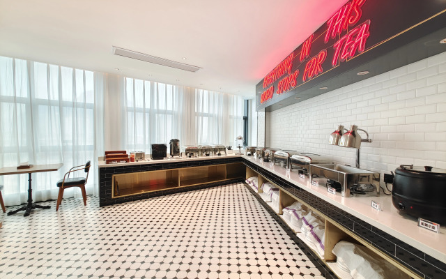 City Comfort Premier Hotel (Luocheng Chengzhong Building)