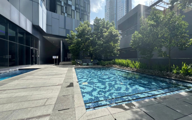 Super Star Suite 5min KLCC Netflix 1cp