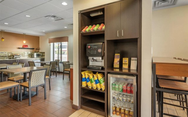 Best Western Plus College Park Hotel