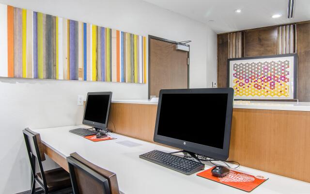 Holiday Inn Express & Suites Atchison by IHG