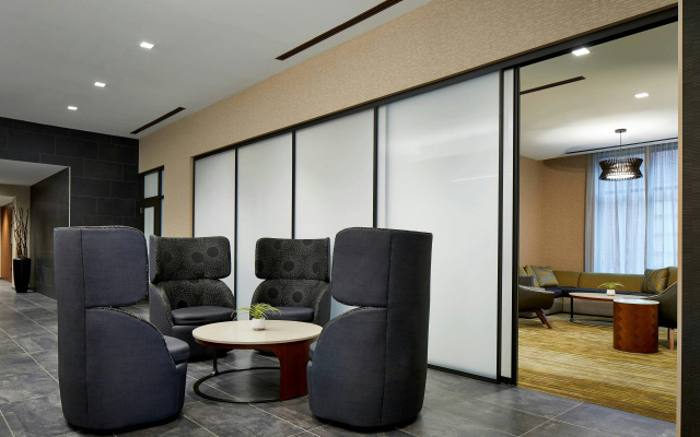 Courtyard by Marriott Baltimore Downtown/McHenry Row