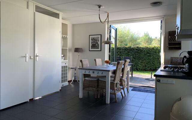 Nice Holiday Home with Dishwasher near Beach
