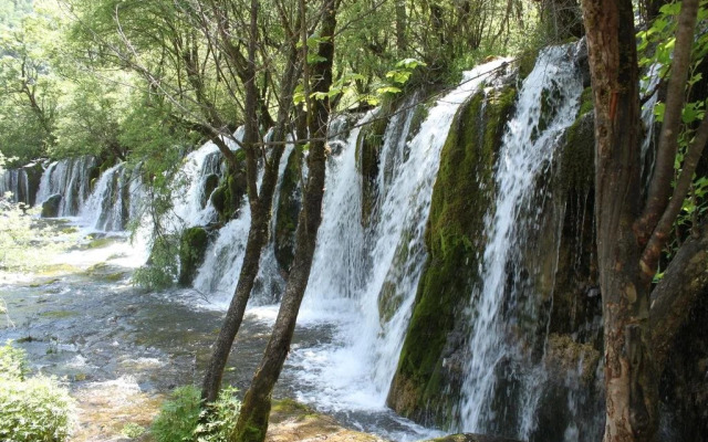 Caotang Mingyue Hotel