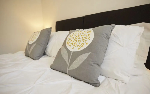 Spire View Apartment