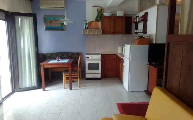 Huge terrace with sea view of the bay