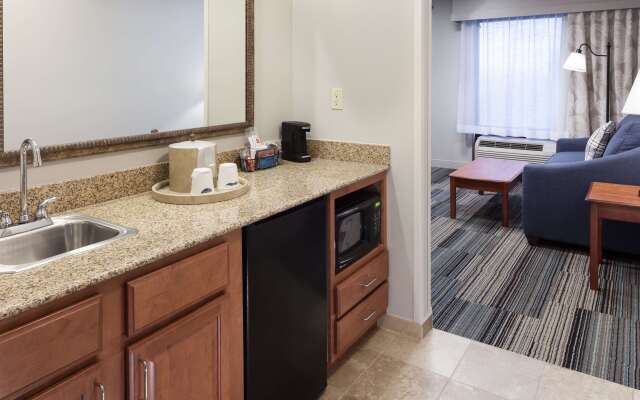 Hampton Inn & Suites Cedar Rapids - North