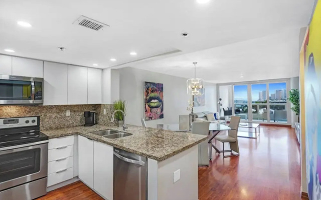 Bay Overlooking Condo With Balcony