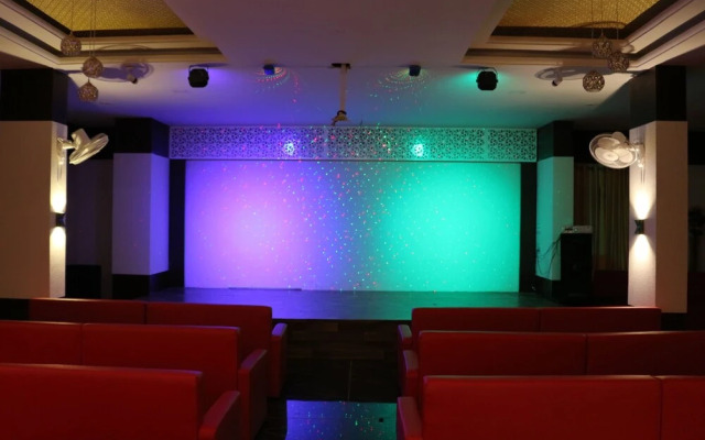 Hotel Shree Palace & Restaurant
