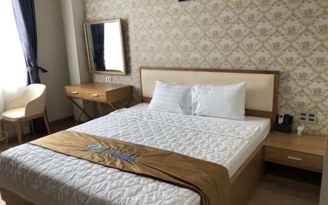 Oyo 697 Cam Ranh Hotel 2