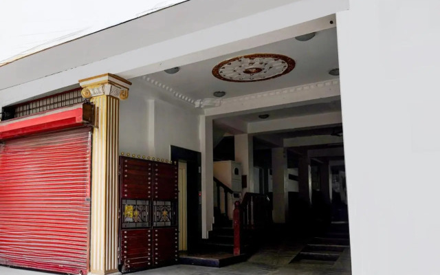 OYO 094 Bussy St Prakasam Residency