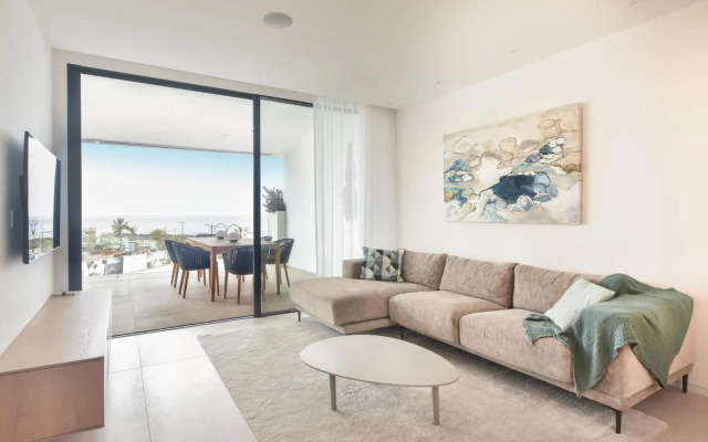 Infinity 1-6 LUXE SEA VIEW 2B