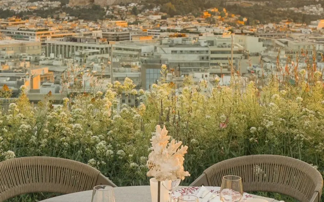 St. George Lycabettus Lifestyle Hotel