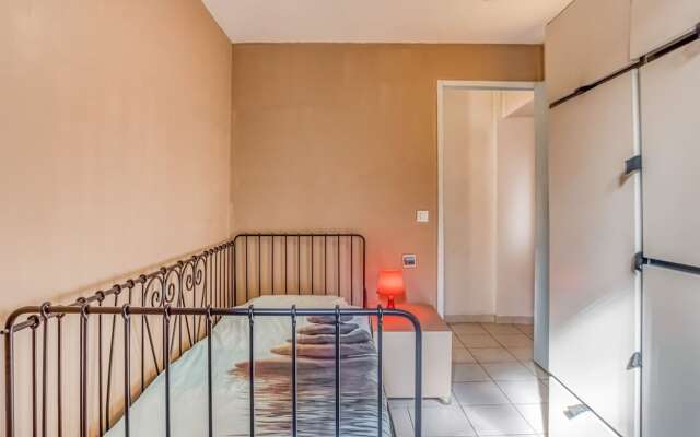 Quiant Holiday Home in Azille With Terrace