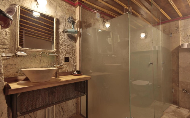 Aren Cave Hotel & Art Gallery