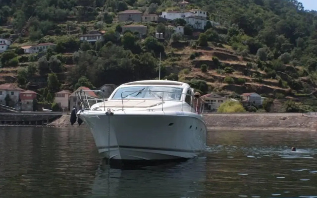 Oporto Douro Floating House