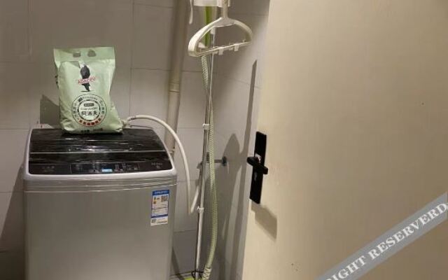 Huachi GDH Hotel (Shangqiu Shenhuo Avenue Wenhua Road Branch)