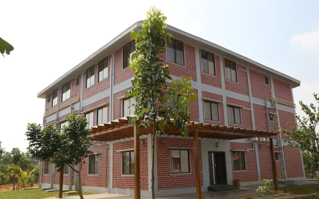 G K Hill View Resort
