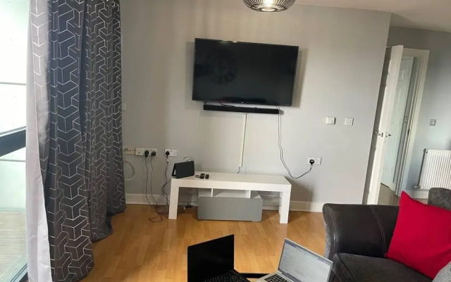Remo Apartment Near Canary Wharf & 02