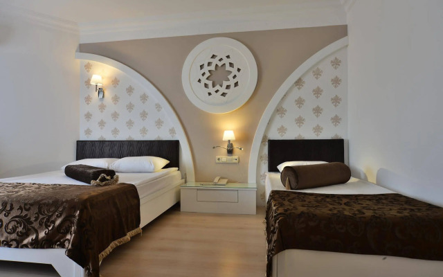 Side Royal Paradise