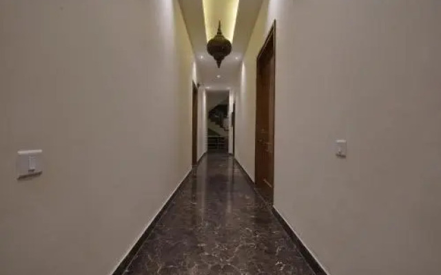 Dippy's Hotel