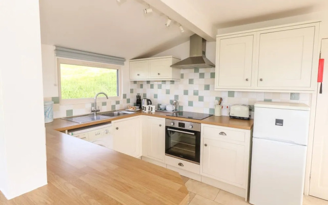 Siesta Chalet, BRIDPORT