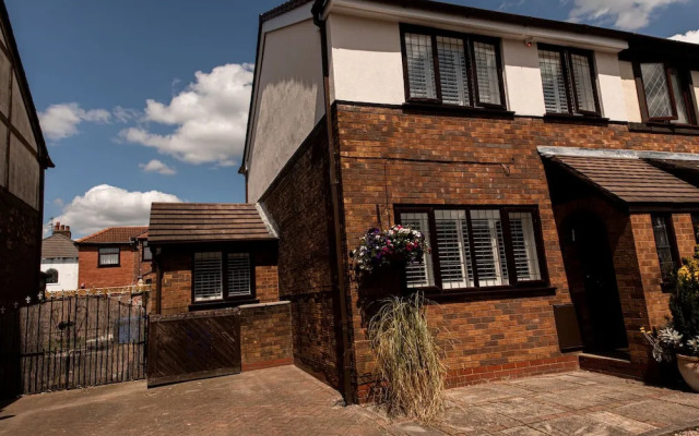 Inviting 3-bed House in Manchester