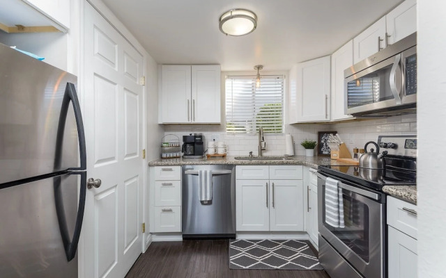 Villa Sunshine 2 Bedroom Condo by RedAwning