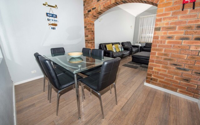 The Pines 8 - Shoal Bay