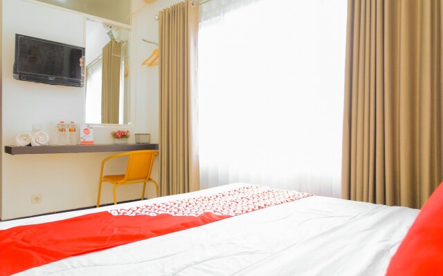 OYO 354 32 Guest House