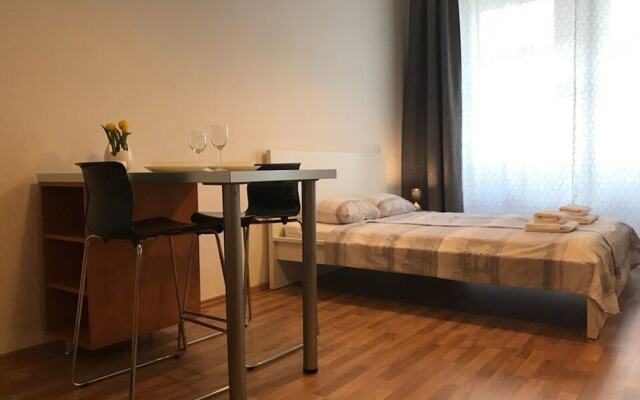 Slavojova ApartMeet
