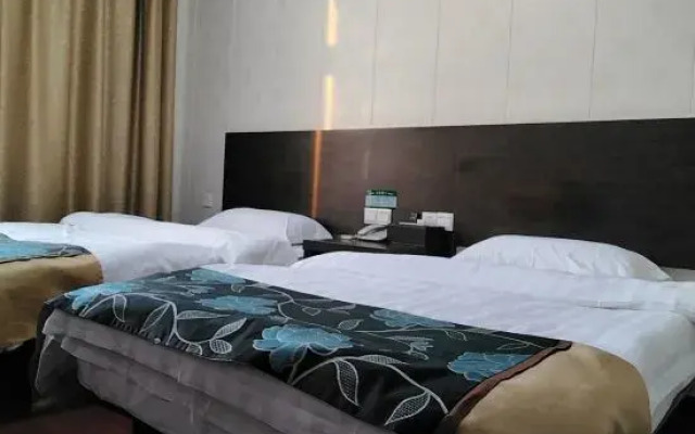 Yancheng Riyuehu Holiday Hotel