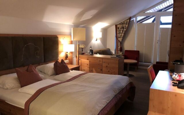 Goldener Adler Wattens