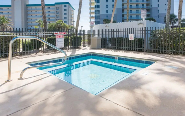 Grand Caribbean East & West W315