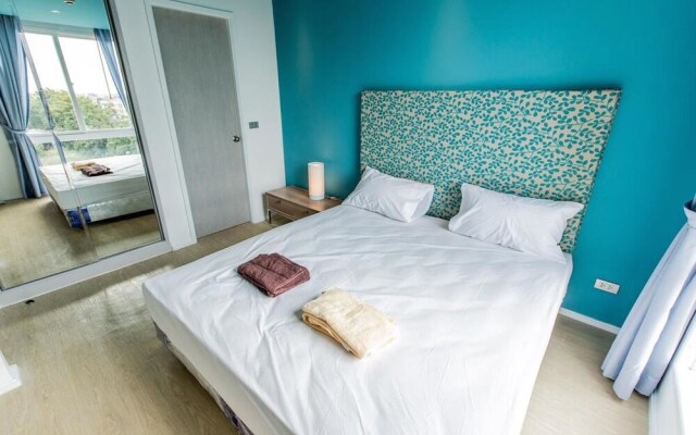 Atlantis condo resort pattaya by Jing