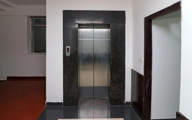 OYO 5452 Hotel Vindhwashni