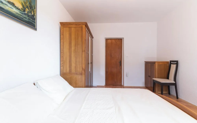 Seafront Spacious Apartment Spazzio