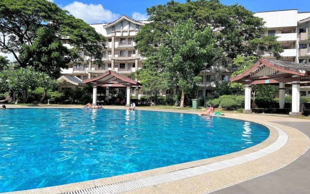 Rosewood Pointe Luxury Residences