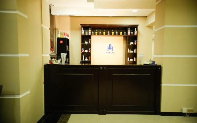 Alpha Suites Hotel