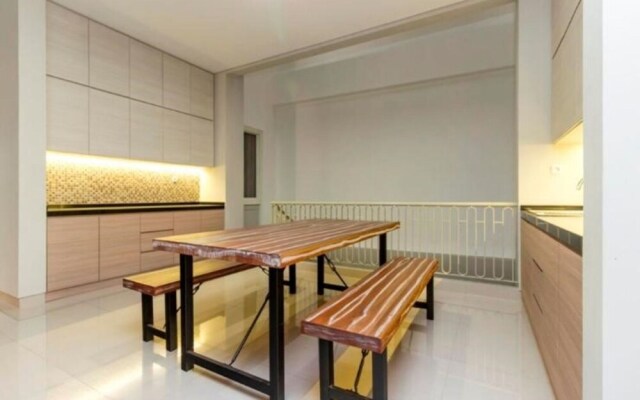 home 899 patal senayan