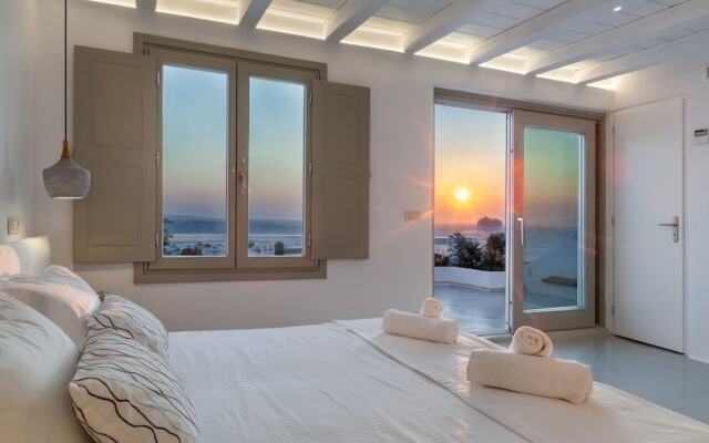 She Mykonos - The Residency