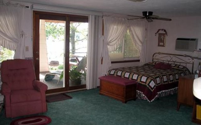 Lakeshore Bed and Breakfast